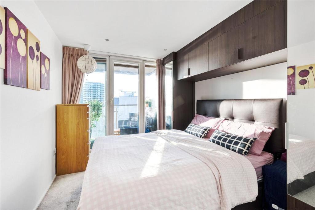 Two Bedroom Apartment - London Excel Stays Esterno foto