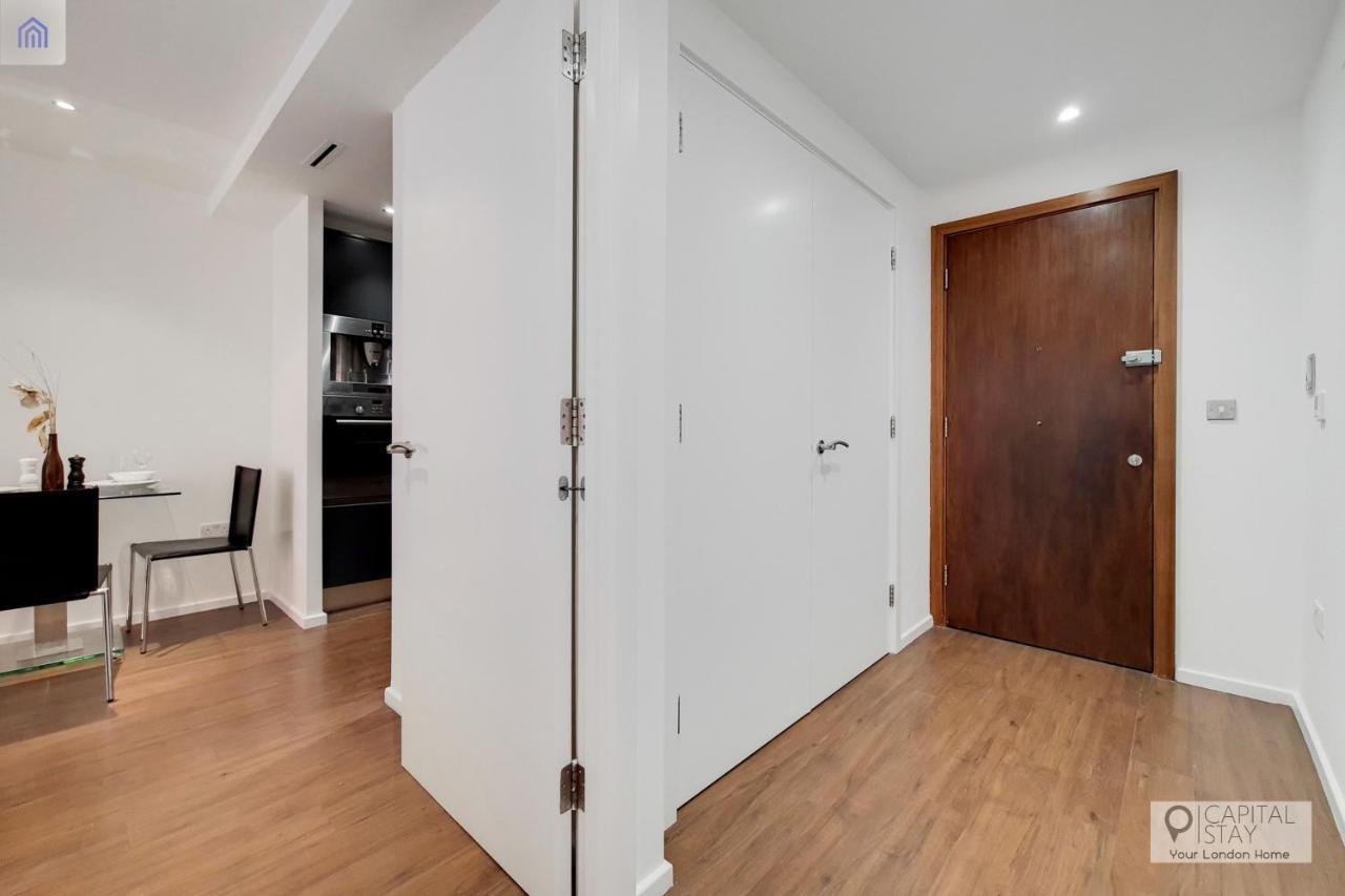 Two Bedroom Apartment - London Excel Stays Esterno foto